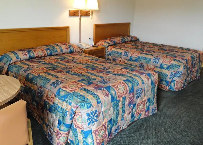 Travelers Inn & Suites